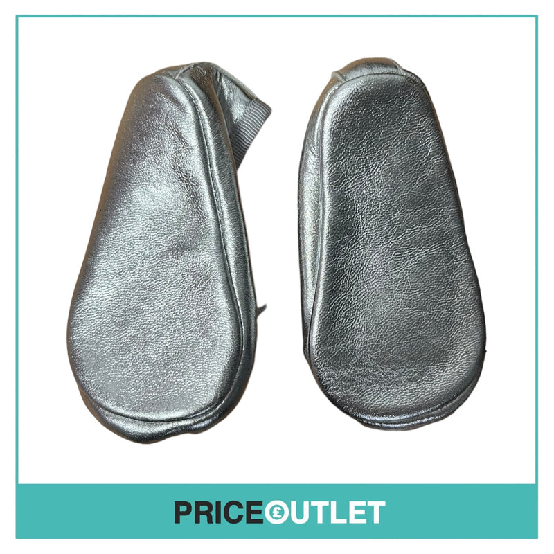 Maloles - Childrens Silver Flat Pleated Ballet Shoes - Size 17 - BRAND NEW WITH TAGS
