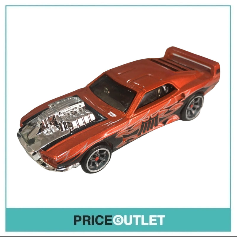 Hot Wheels AcceleRacers - Rivited with Collectible Game Cards - Damaged Box