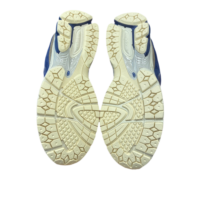 New Balance - 2002R 'Navy Cream' - UK 8