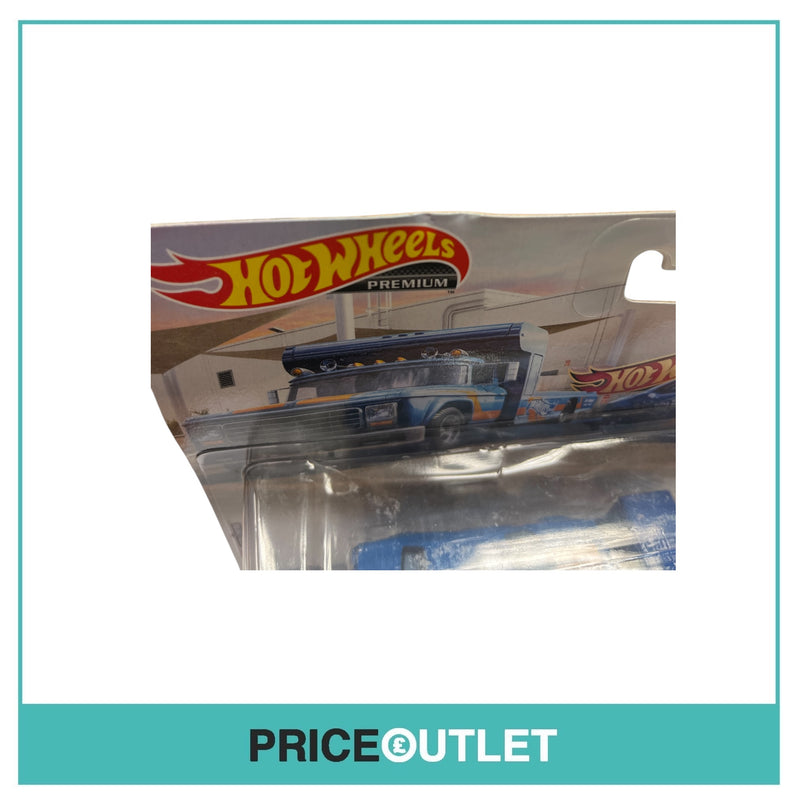 Hot Wheels Team Transport - ‘18 Dodge Challenger SRT Demon & Retro Rig - Slight Damage