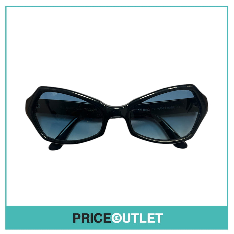 Black Frame Sunglasses RRP £325 (19)