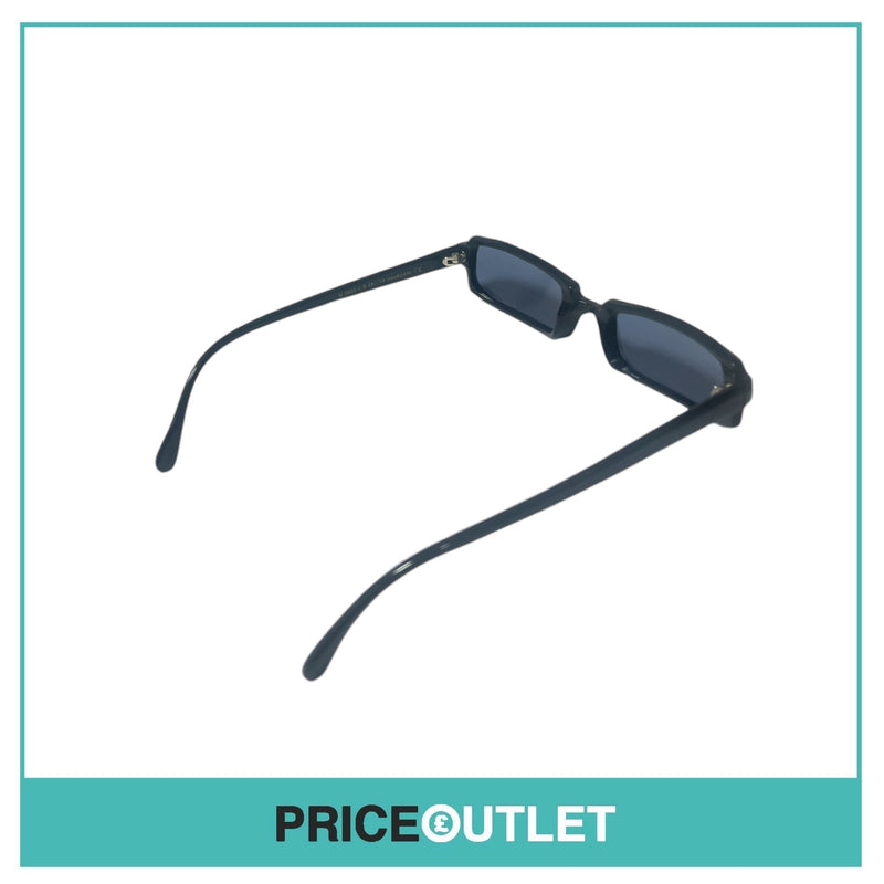 Black Frame Sunglasses RRP £325 (25)