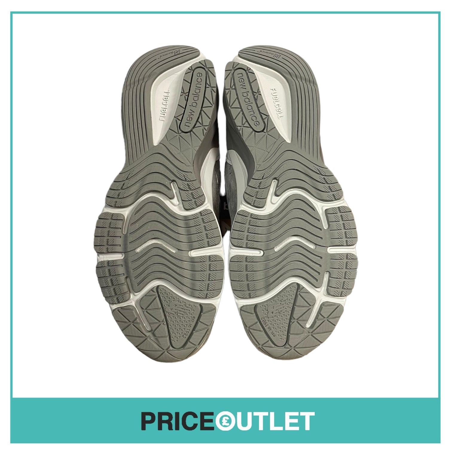 New Balance x WTAPS - 990v6 ‘Moon Mist’ - UK 6 - SLIGHT BOX DAMAGE