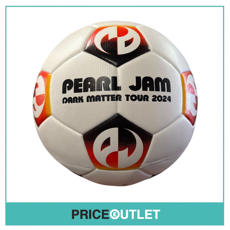 Pearl Jam - (2024 Tour) Football~ Berlin