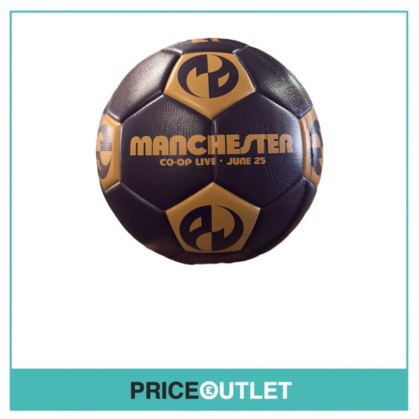 Pearl Jam - (2024 Tour) Football~ Manchester